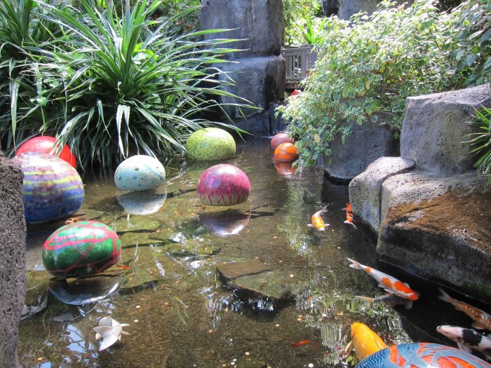 Pond garden decorations